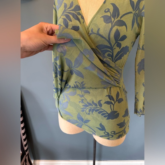 Vintage Y2K Sweet pea mesh Green floral wrap top sz medium - Picture 6 of 7